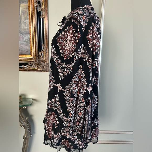 Style & Co Black Boho Paisley Print Tunic Blouse with Lace Hem Size Large - Picture 3 of 6